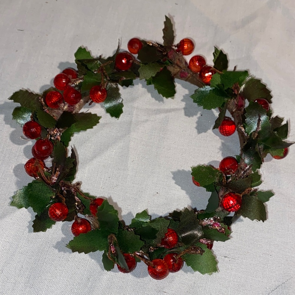 Festive Red Berry and Green Leaf candle holder